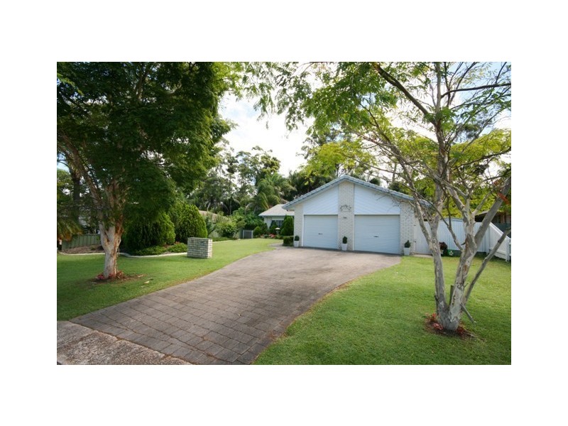 71 Poinsettia Ave, Mooloolaba QLD 4557