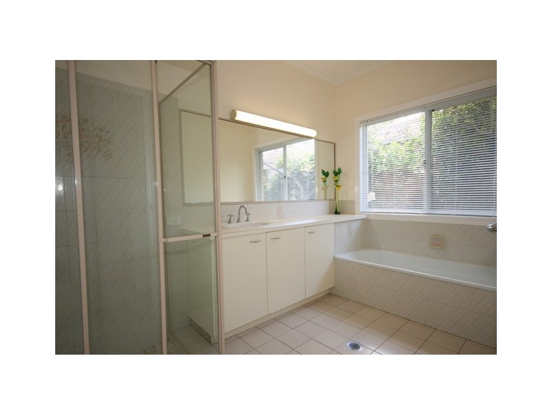 71 Poinsettia Ave, Mooloolaba QLD 4557
