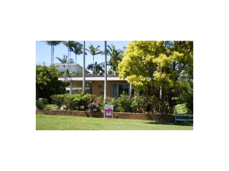 17 Broadwater Avenue, Maroochydore QLD 4558