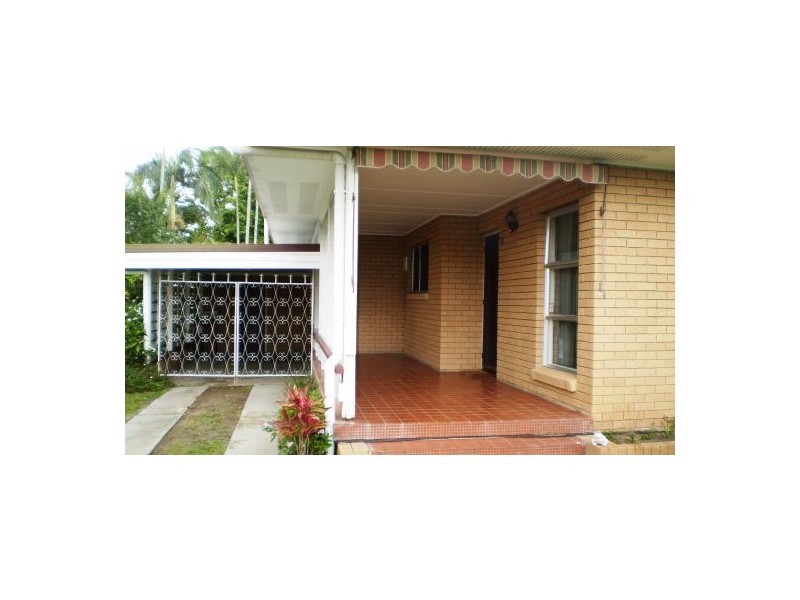 17 Broadwater Avenue, Maroochydore QLD 4558