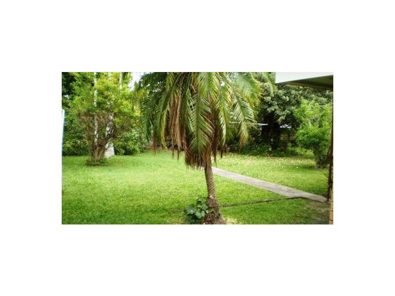 17 Broadwater Avenue, Maroochydore QLD 4558