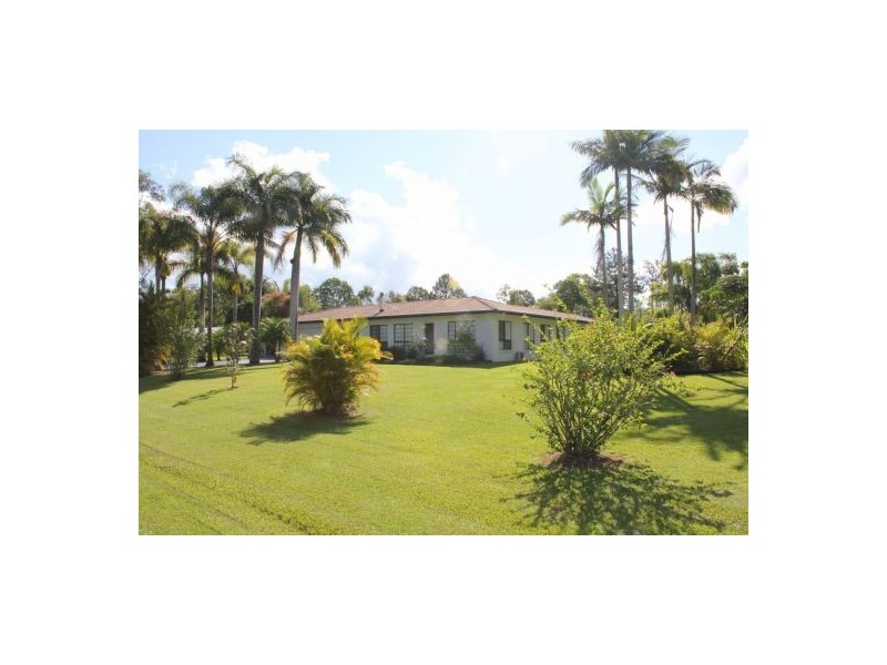 32 Mooloolah Meadows Dr, Mooloolah Valley QLD 4553