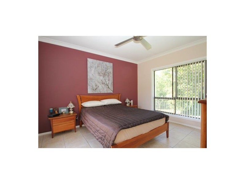 32 Mooloolah Meadows Dr, Mooloolah Valley QLD 4553