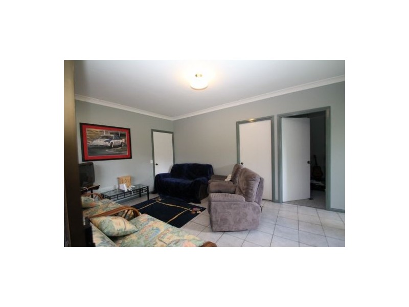 32 Mooloolah Meadows Dr, Mooloolah Valley QLD 4553
