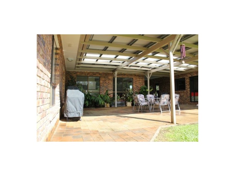 32 Mooloolah Meadows Dr, Mooloolah Valley QLD 4553