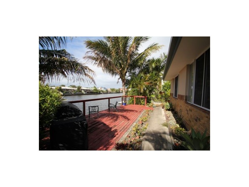 17 Suncrest Ct, Wurtulla QLD 4575