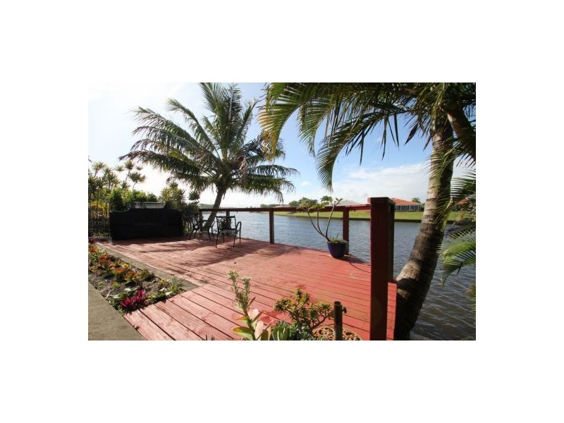 17 Suncrest Ct, Wurtulla QLD 4575