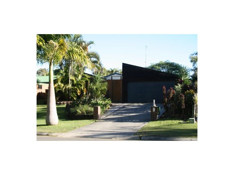 9 Sharon Crescent, Mountain Creek QLD 4557
