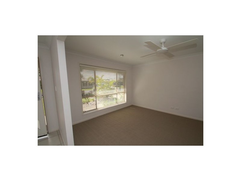 38  Coochin Hills Drv, Beerwah QLD 4519