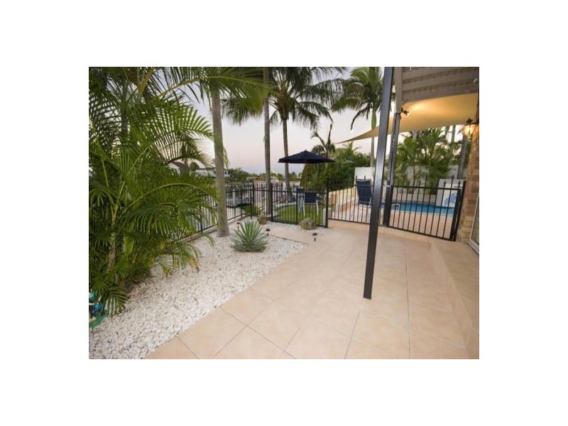 74 Amarina  ave, Mooloolaba QLD 4557