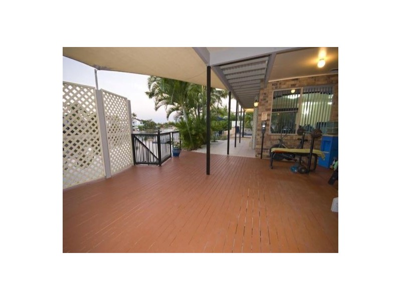 74 Amarina  ave, Mooloolaba QLD 4557