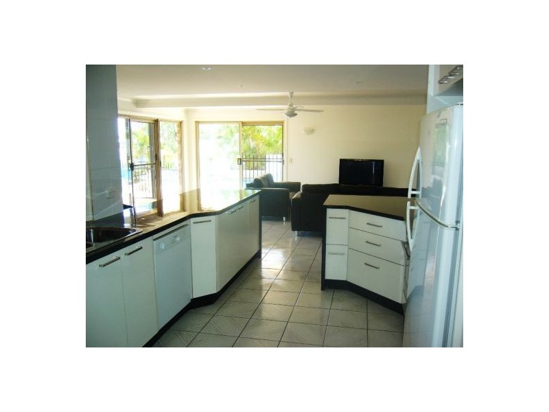 74 Amarina  ave, Mooloolaba QLD 4557