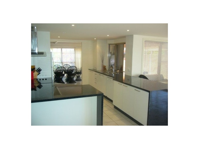 74 Amarina  ave, Mooloolaba QLD 4557