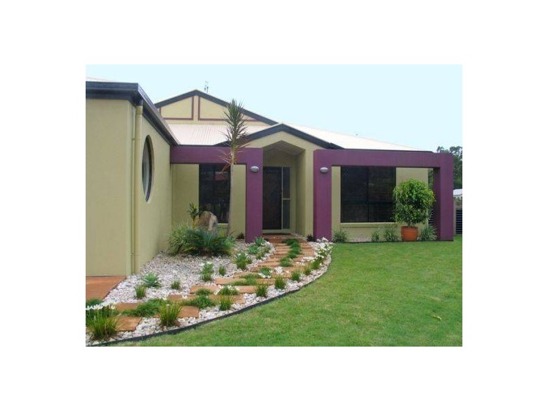 42 Gallery Place, Little Mountain QLD 4551