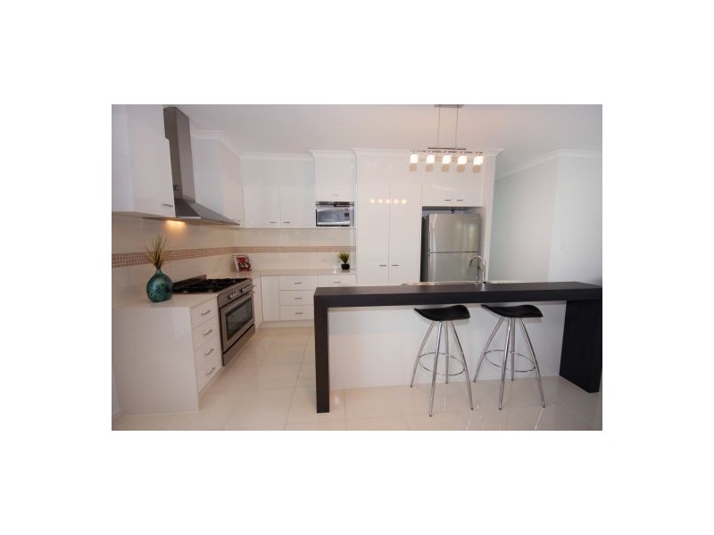 11 Ellis Pl, Mountain Creek QLD 4557