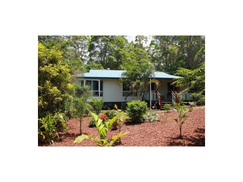 4 Leafy Lane, Mooloolah Valley QLD 4553
