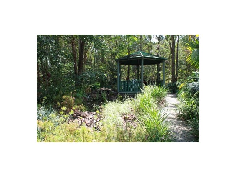 4 Leafy Lane, Mooloolah Valley QLD 4553