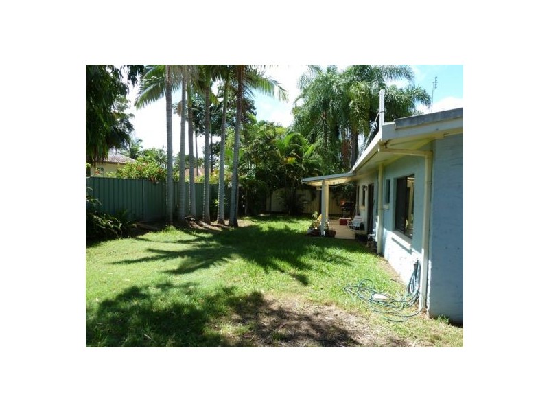 27  Bauhinia Drive, Mooloolaba QLD 4557