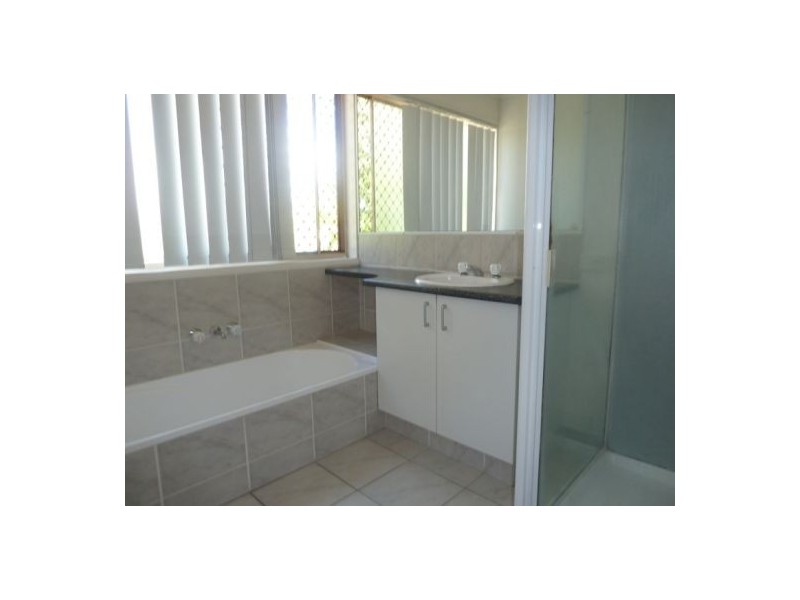 1/20 Goonawarra Drive, Mooloolaba QLD 4557