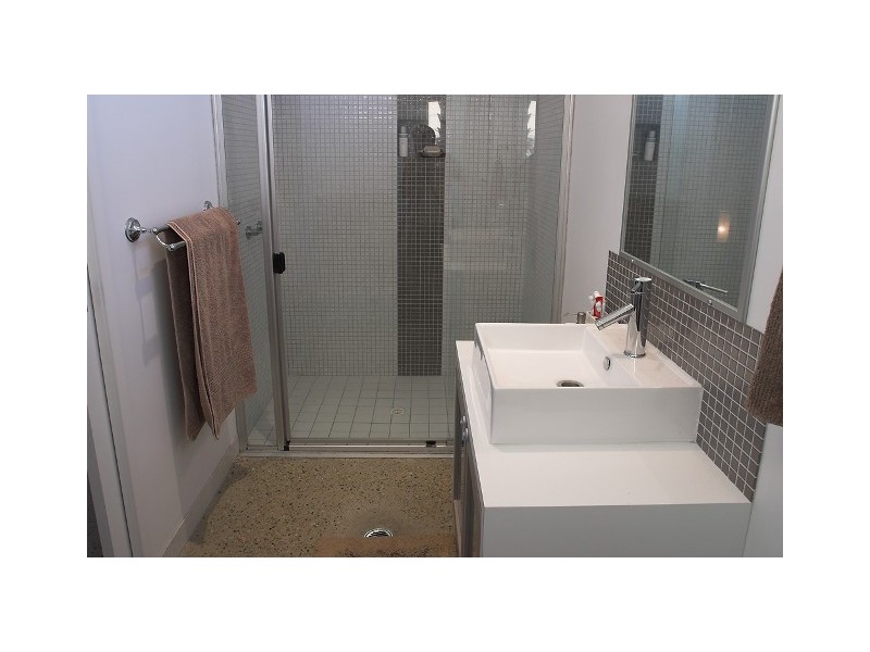 5 BIMINI STREET, Kawana Island QLD 4575