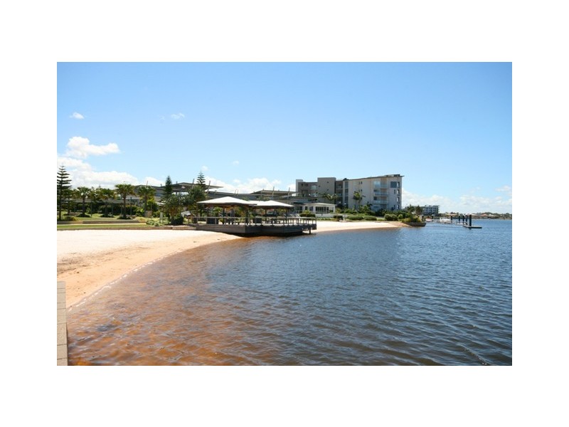 5 BIMINI STREET, Kawana Island QLD 4575