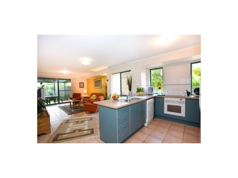 4 Beaverbrook Circuit, Sippy Downs QLD 4556