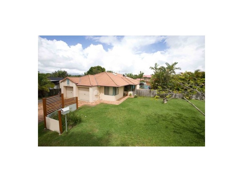 4 Beaverbrook Circuit, Sippy Downs QLD 4556