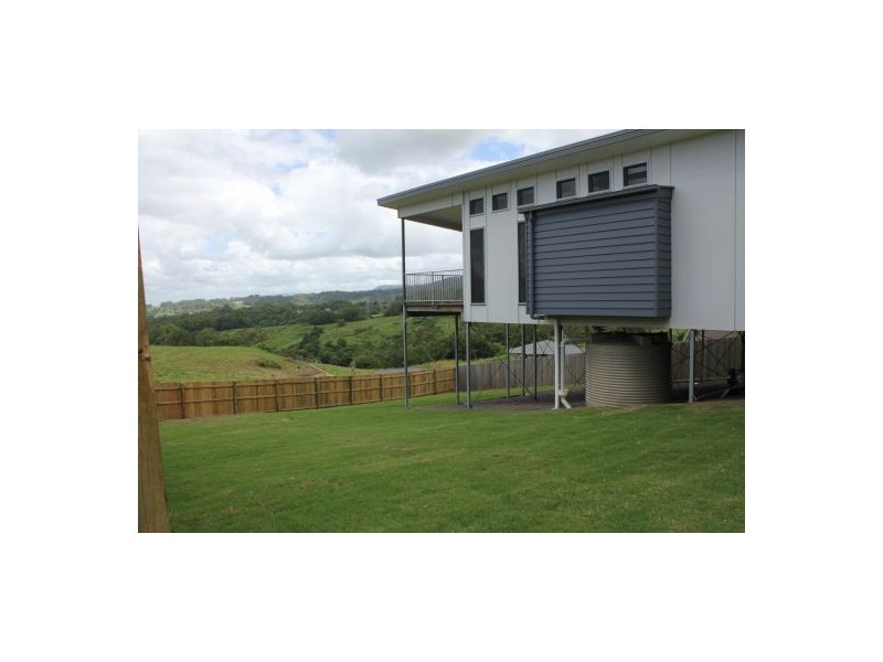 7 Henebery Rd Nth, Nambour QLD 4560