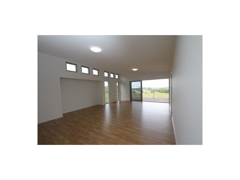 7 Henebery Rd Nth, Nambour QLD 4560