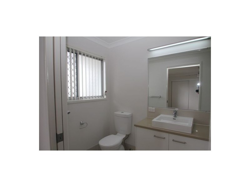 7 Henebery Rd Nth, Nambour QLD 4560