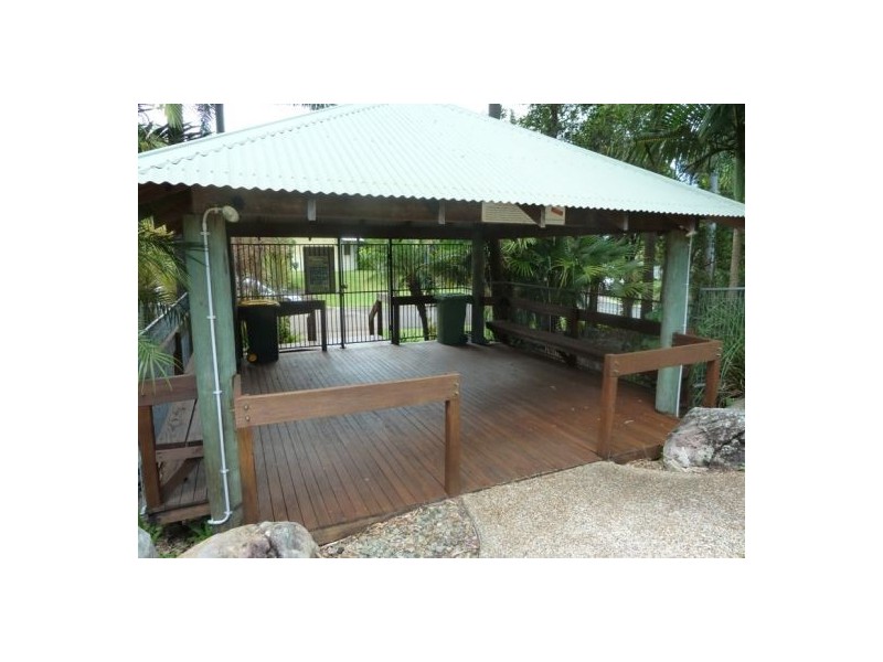 24-1 poinsettia ct, Mooloolaba QLD 4557