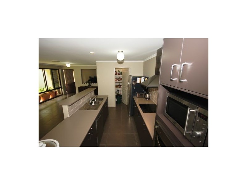 20 Quinine Cr, Mountain Creek QLD 4557