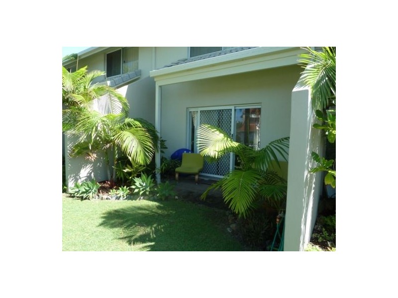 3/17 Margit Cres, Sunrise Beach QLD 4567