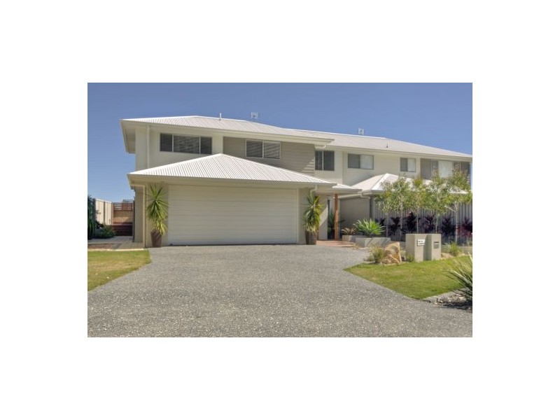 2/1 Cumberland Cr, Little Mountain QLD 4551