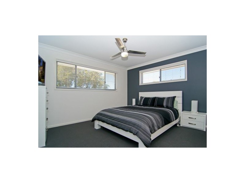 2/1 Cumberland Cr, Little Mountain QLD 4551