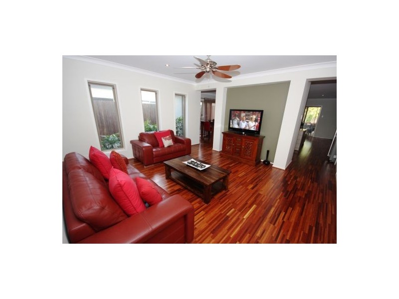 7  Cedarfield Cr, Sippy Downs QLD 4556
