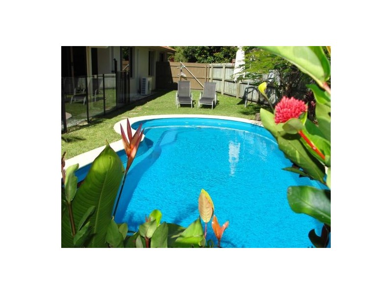 11 Trinity Cr, Sippy Downs QLD 4556