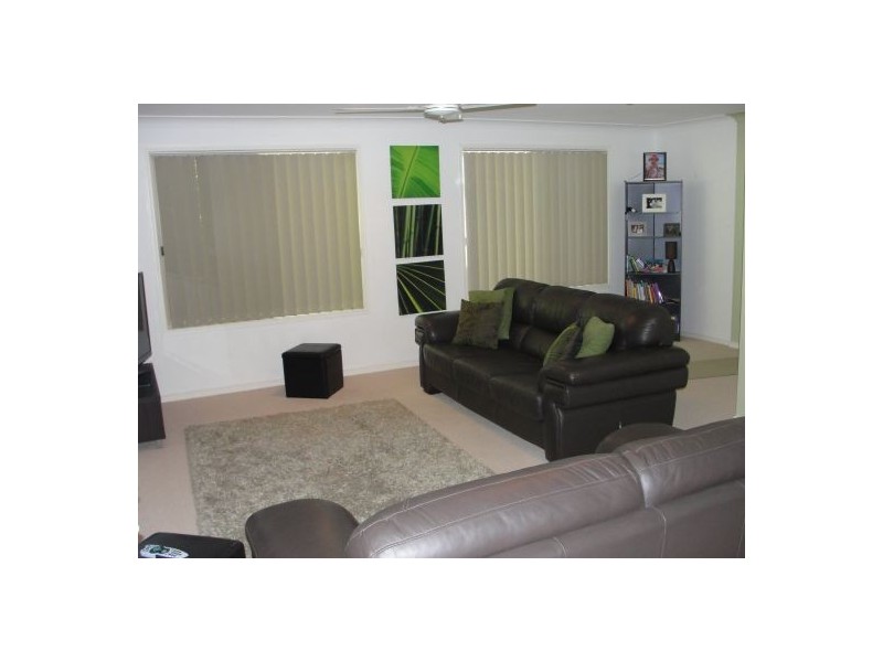 11 Trinity Cr, Sippy Downs QLD 4556