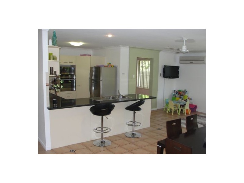 11 Trinity Cr, Sippy Downs QLD 4556