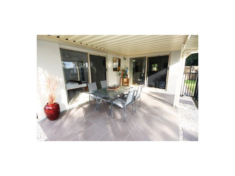11 Trinity Cr, Sippy Downs QLD 4556