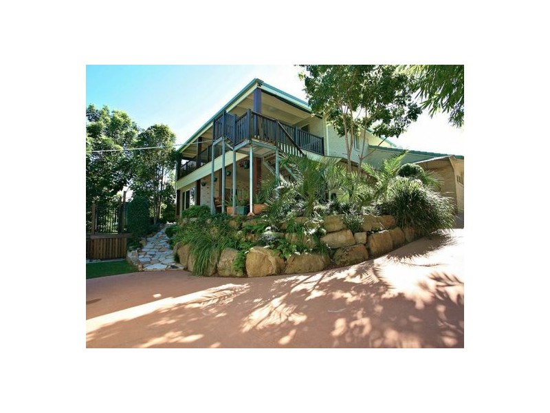 35 Riverside Cct, Bellmere QLD 4510