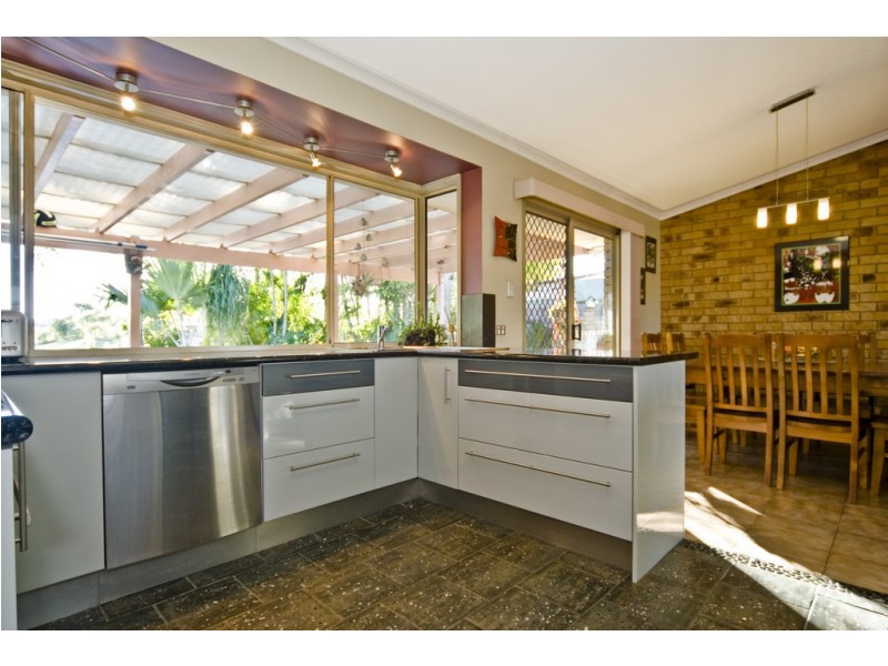 61 Cootamundra Drive, Mountain Creek QLD 4557