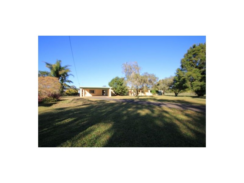 147 Old Gympie Rd, Mooloolah Valley QLD 4553
