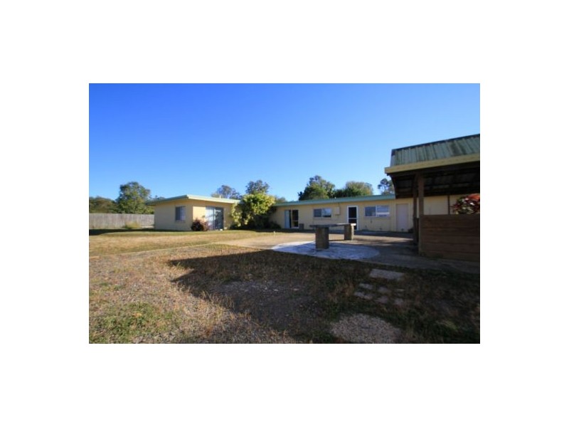 147 Old Gympie Rd, Mooloolah Valley QLD 4553