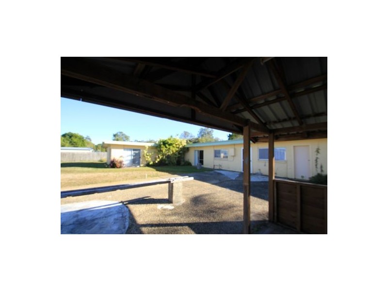 147 Old Gympie Rd, Mooloolah Valley QLD 4553