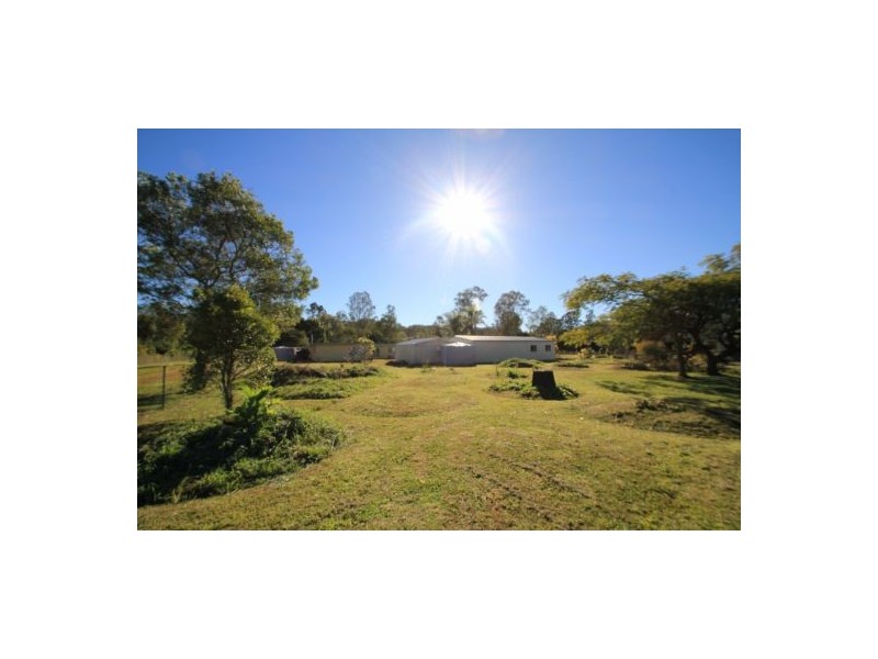 147 Old Gympie Rd, Mooloolah Valley QLD 4553