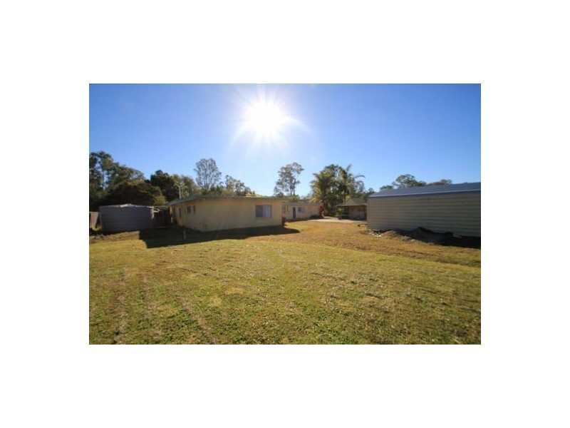 147 Old Gympie Rd, Mooloolah Valley QLD 4553