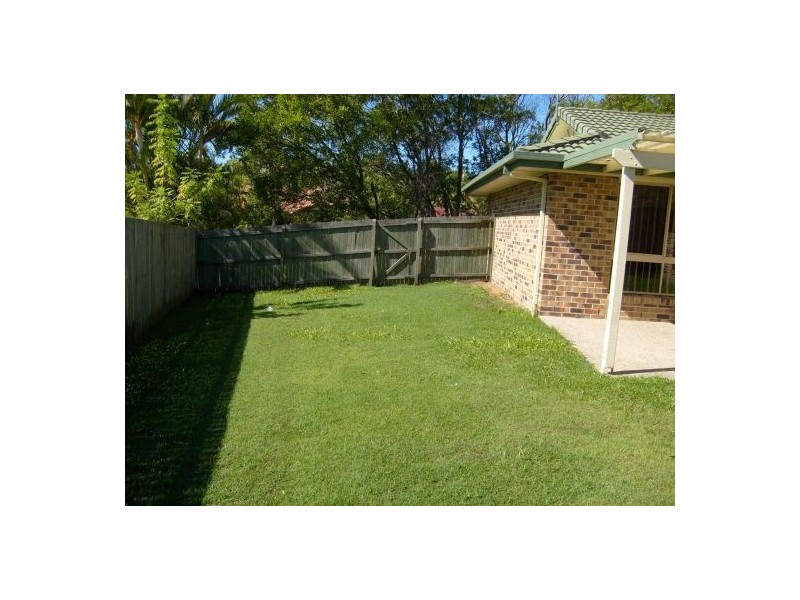 4 Greenway Place, Mountain Creek QLD 4557