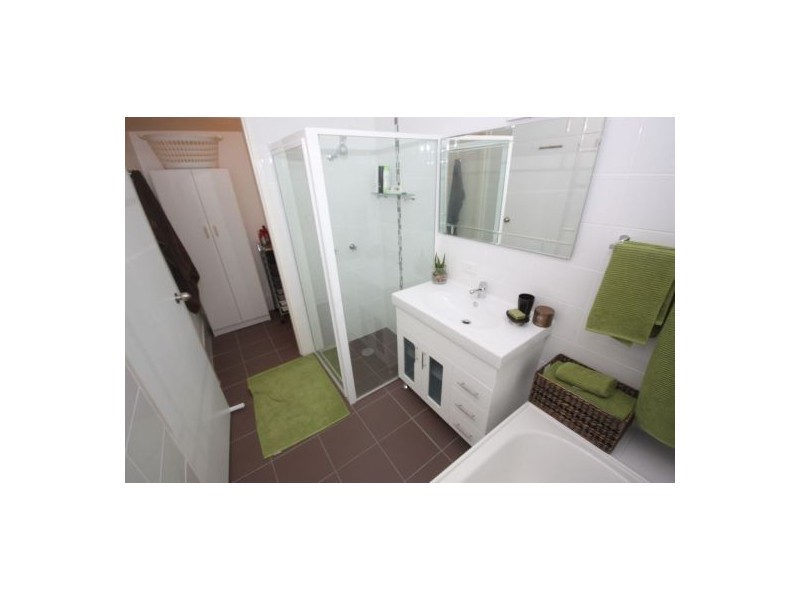 1/41 Bradman Avenue, Maroochydore QLD 4558