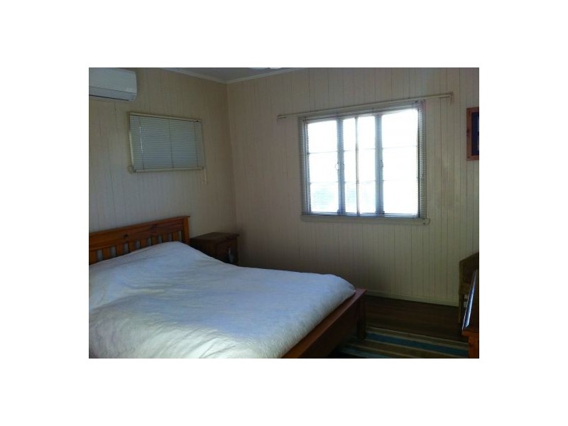 10 Cary St, Woombye QLD 4559